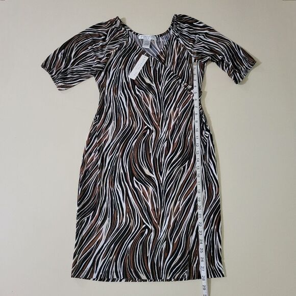 Pursuits Swirly Stripe Jersey V-neck Midi Dress - Picture 7 of 16